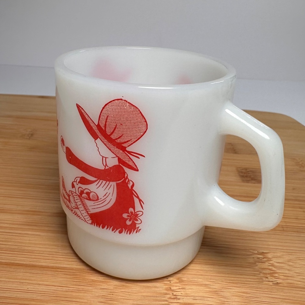 Vintage Termocrisa Holly Hobbie Milk Glass Mug. Red Graphic • Stacking Mug - Picture 3 of 7